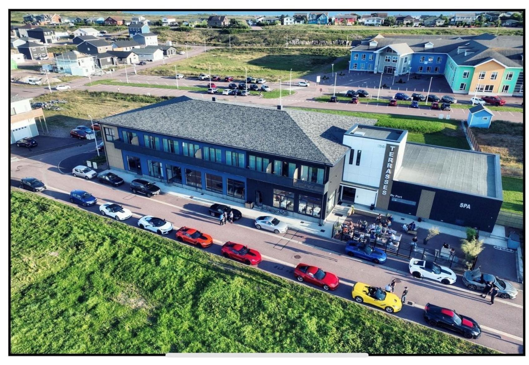 Les Terrasses Du Port Hotel Saint-Pierre Exterior photo
